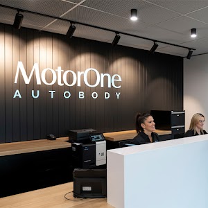 MotorOne Autobody - Warana MotorOne Autobody - Warana