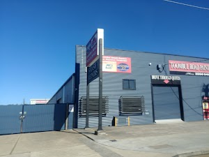 MotorOne Autobody - Northgate